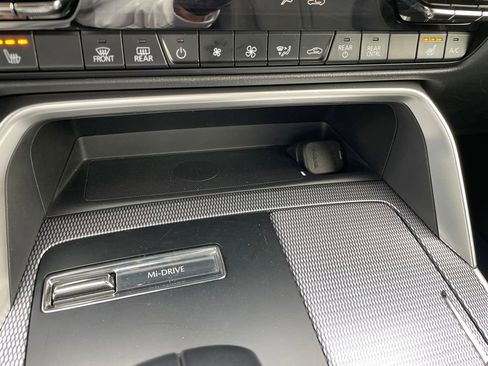 Used 2024 MAZDA CX-90 3.3 Turbo w/ Premium Package AWD/4WD image 25