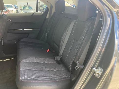 Used 2017 Chevrolet Equinox LS AWD/4WD image 29
