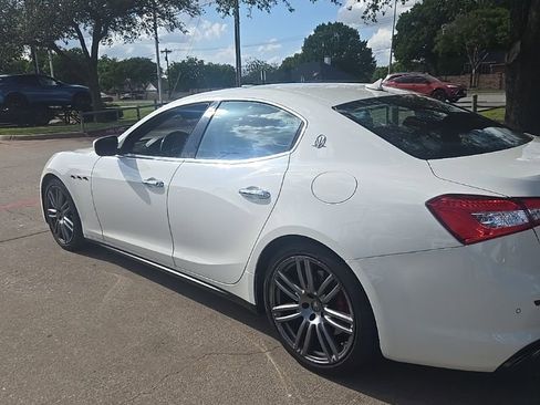 Used 2018 Maserati Ghibli S image 9