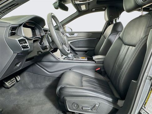 Used 2022 Audi S6 Prestige w/ Prestige Package image 13