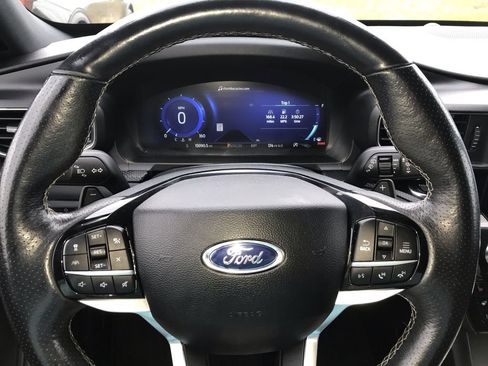 Used 2022 Ford Explorer ST w/ Equipment Group 401A AWD/4WD image 14