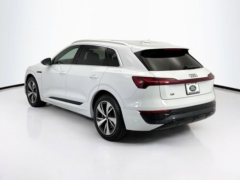 Used 2024 Audi Q8 e-tron Premium AWD/4WD image 7