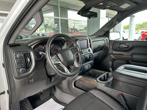 Certified 2022 Chevrolet Silverado 1500 RST AWD/4WD image 10