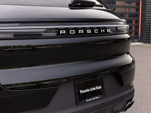New 2026 Porsche Cayenne AWD/4WD image 12