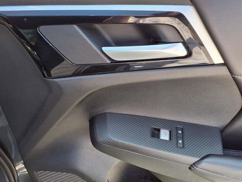 Used 2024 Mitsubishi Outlander SE image 26