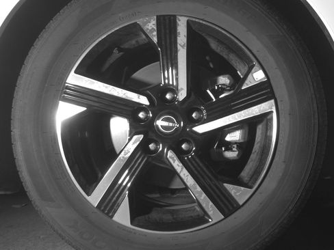 Used 2025 Nissan Sentra SV image 10