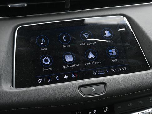 Certified 2023 Cadillac XT4 Luxury FWD image 12