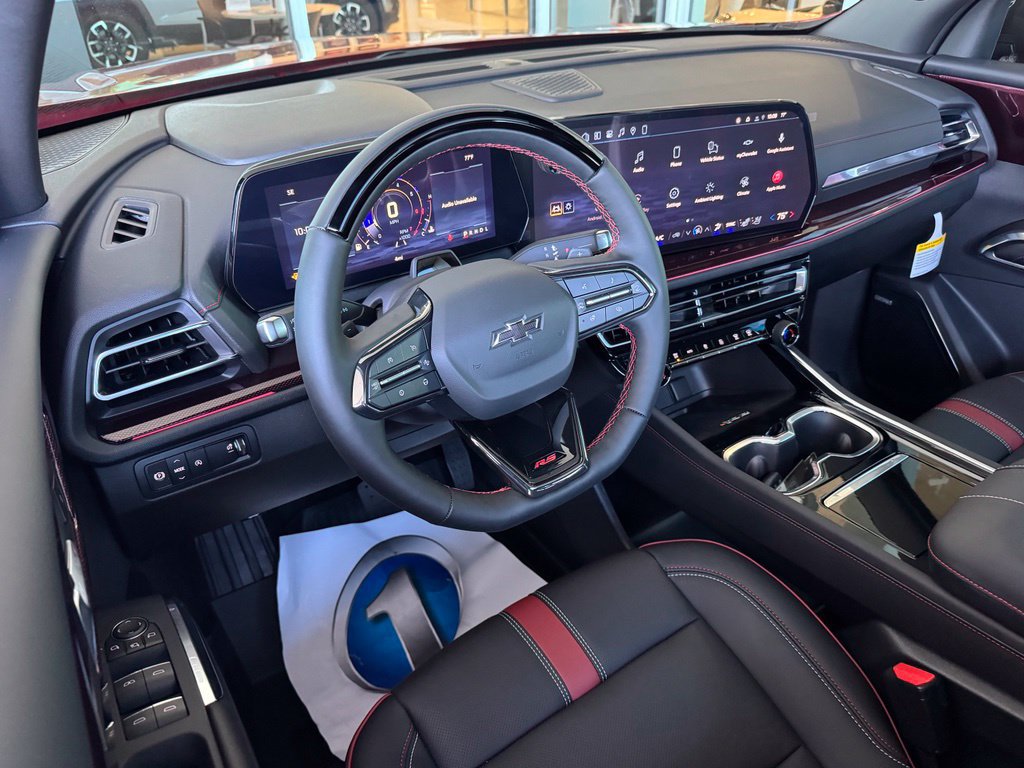 New 2027 Chevrolet Traverse RS w/ LPO, Floor Liner Package FWD image 3