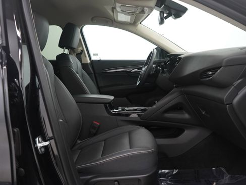 Used 2023 Buick Envision Essence image 11