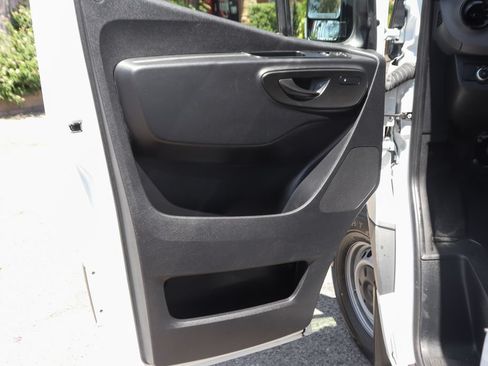 Used 2025 Mercedes-Benz Sprinter 2500 image 19