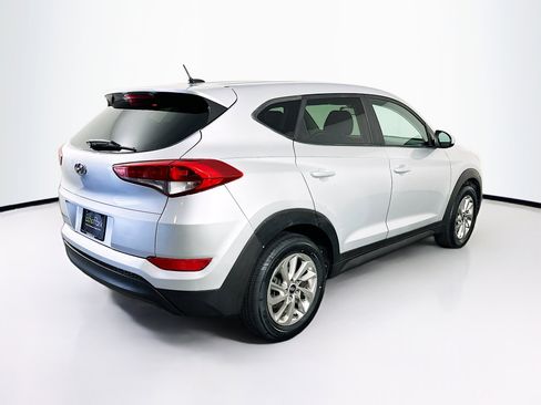 Used 2017 Hyundai Tucson SE image 9