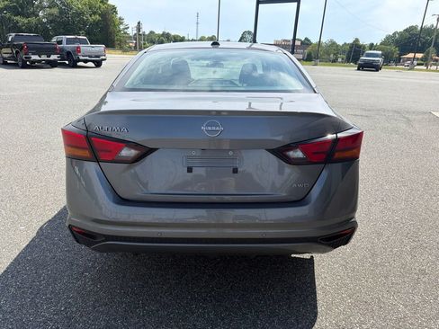 Used 2026 Nissan Altima 2.5 SV AWD/4WD image 7