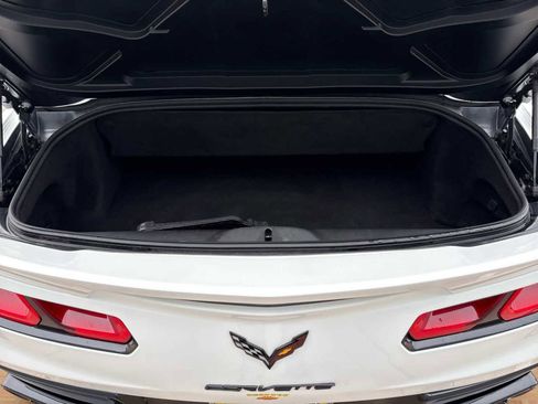 Used 2019 Chevrolet Corvette Stingray Convertible Z51 2LT RWD image 14
