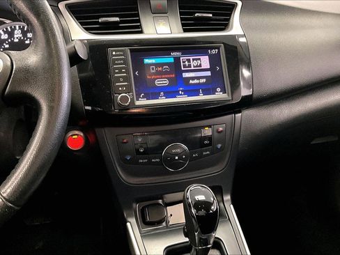 Used 2019 Nissan Sentra SV image 6