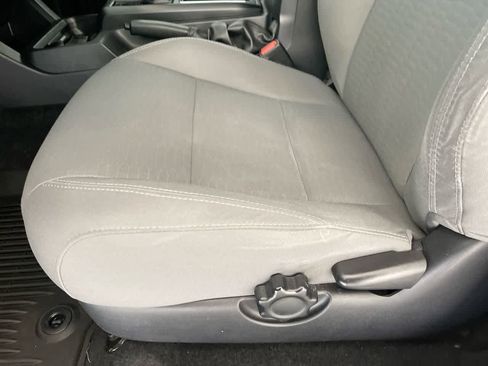 Certified 2019 Toyota Tacoma SR w/ SR Convenience Package image 12