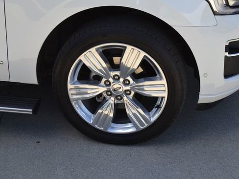 Certified 2024 Ford Expedition Platinum AWD/4WD image 9