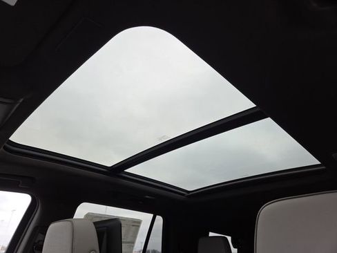 New 2026 GMC Yukon Elevation w/ Elevation Premium Package image 3