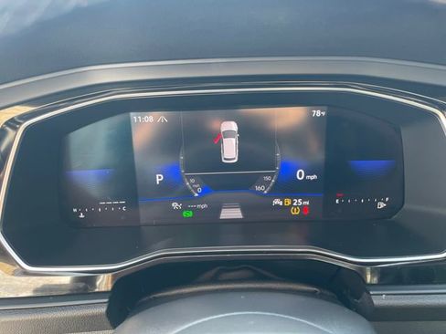 Used 2022 Volkswagen Jetta SE image 28