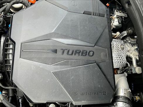 Used 2024 Hyundai Santa Fe Limited image 31