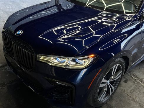 Used 2020 BMW X7 M50i w/ Dynamic Handling Package AWD/4WD image 31