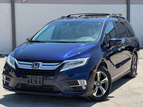 Used 2019 Honda Odyssey Touring image 2