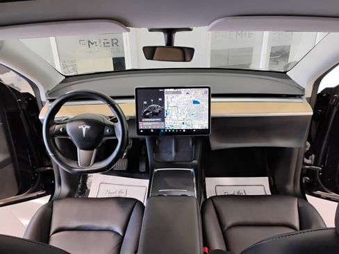 Used 2021 Tesla Model Y 2WD image 28