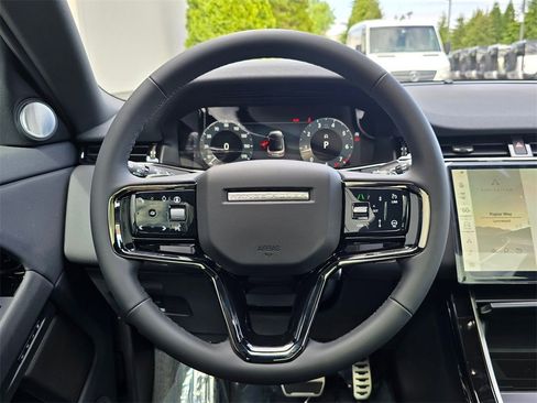 New 2026 Land Rover Range Rover Evoque Dynamic SE image 11