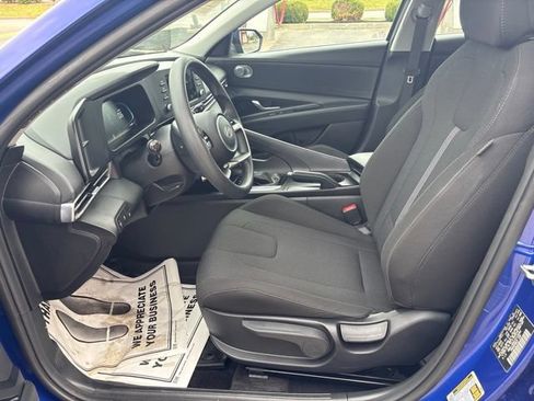 Used 2026 Hyundai Elantra SE FWD image 11