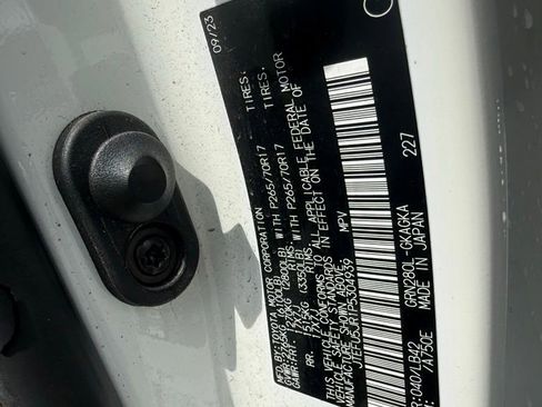 Used 2023 Toyota 4Runner SR5 Premium w/ Moonroof Package RWD image 23