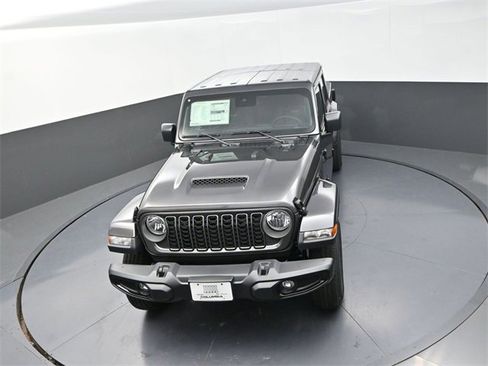 New 2025 Jeep Gladiator Sport image 10