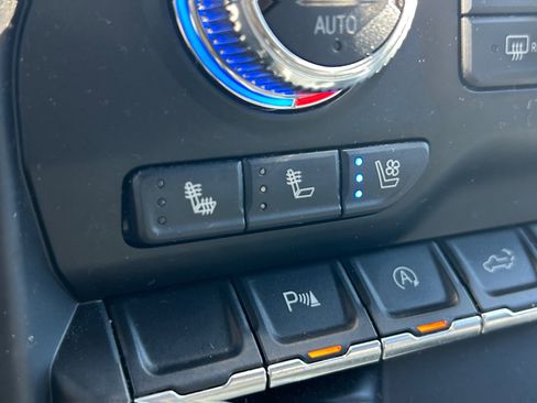 Used 2021 GMC Sierra 1500 SLT image 20