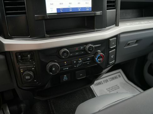 New 2026 Ford F450 XL w/ XL Chrome Package image 15