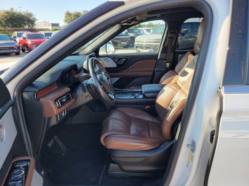 Used 2022 Lincoln Aviator Reserve w/ Equipment Group 201A image 11