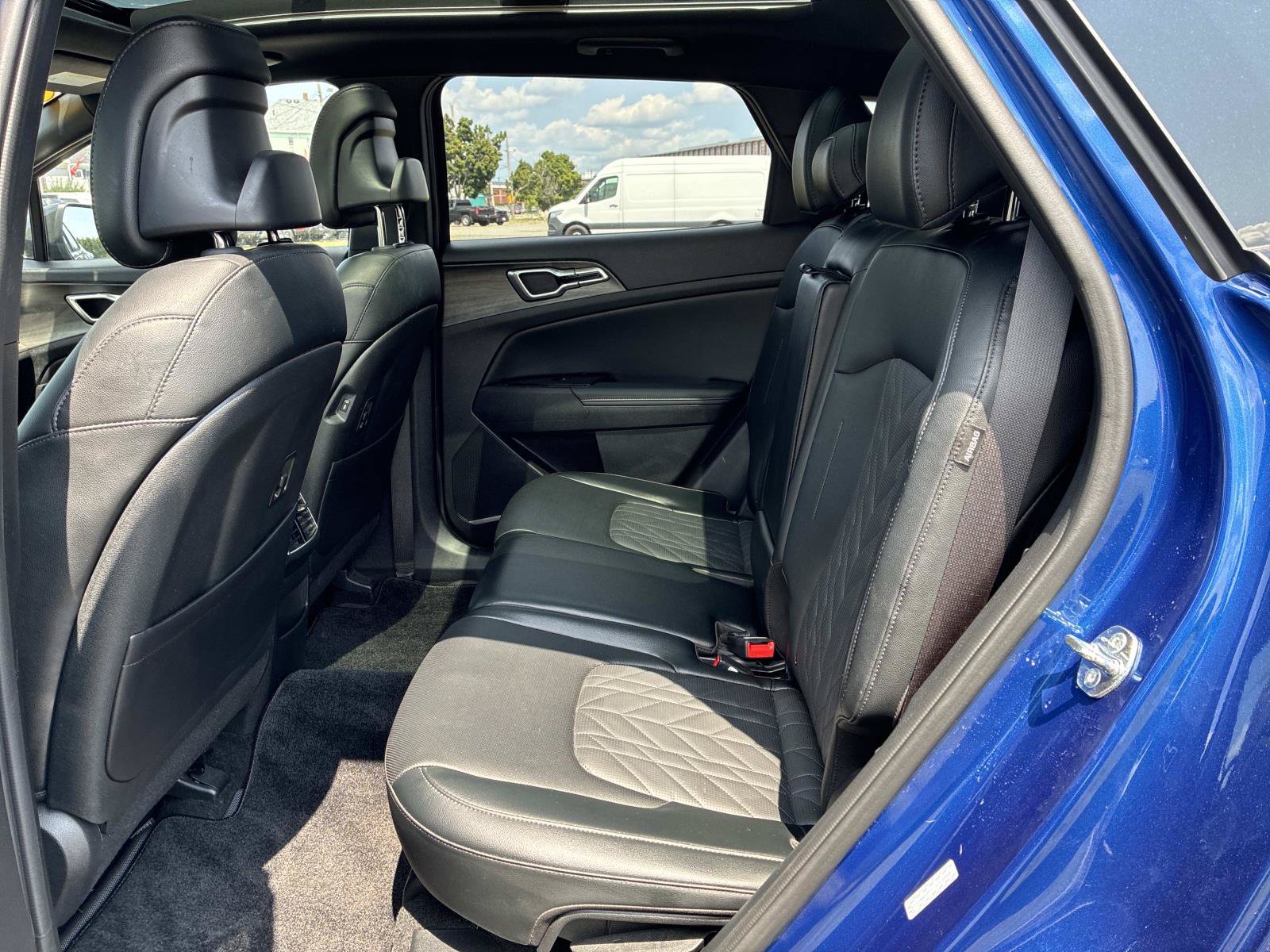 Used 2025 Kia Sportage X-Line w/ Premium Package AWD/4WD image 18