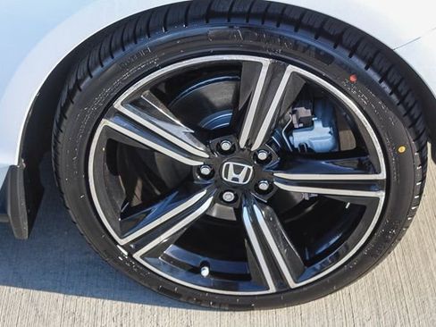 Used 2023 Honda Accord Sport image 14