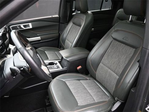 Used 2022 Ford Explorer Timberline image 13