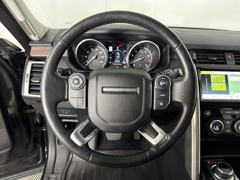 Used 2017 Land Rover Discovery HSE AWD/4WD image 23