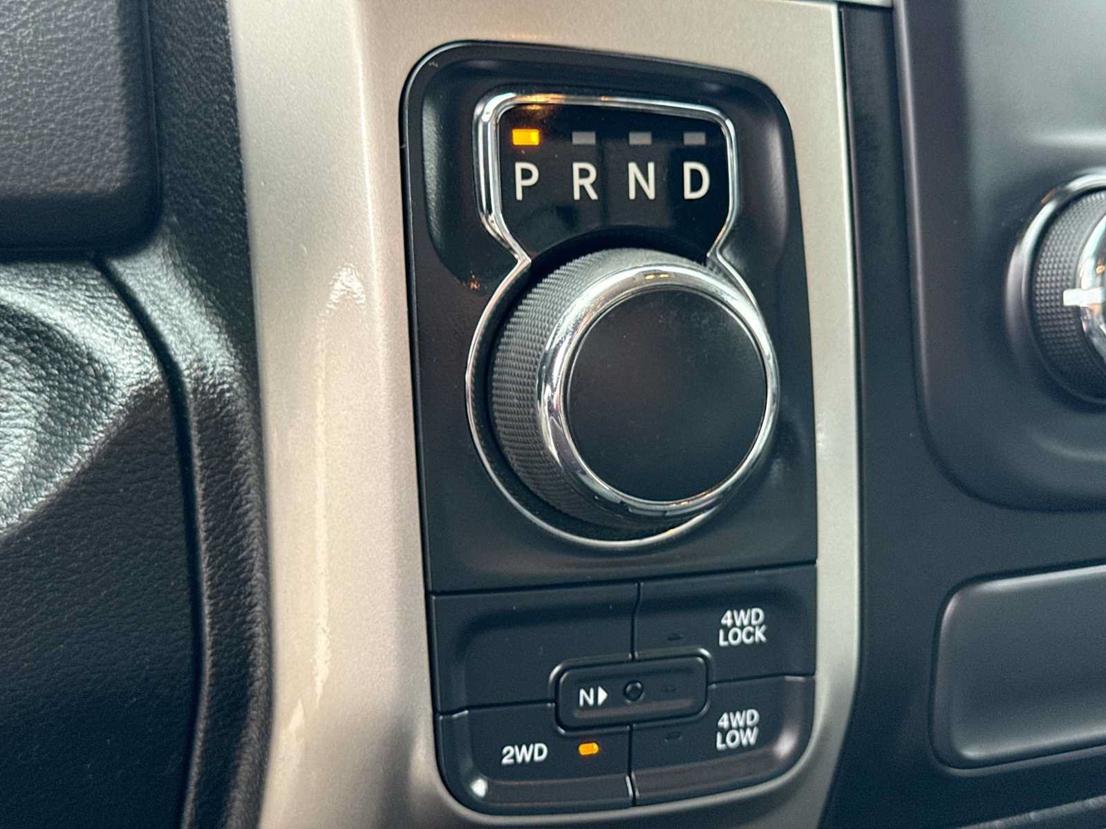 Used 2019 RAM 1500 Classic SLT AWD/4WD image 31