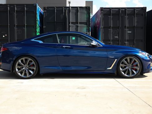 Used 2019 INFINITI Q60 Red Sport 400 RWD image 17