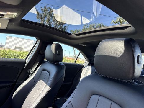 Used 2022 Mercedes-Benz A 220 image 17