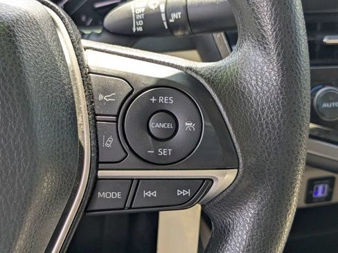 Used 2022 Toyota Camry LE FWD image 24