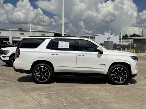 Used 2022 Chevrolet Tahoe RST w/ Luxury Package RWD image 3