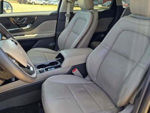 Used 2023 Lincoln Corsair Reserve w/ Equipment Group 201A image 16