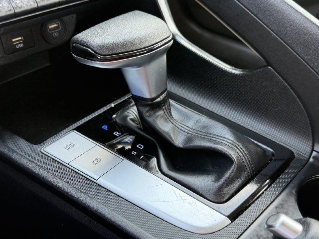 Used 2021 Hyundai Elantra SEL FWD image 17