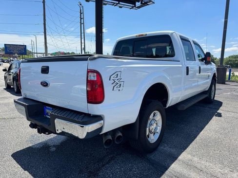 Used 2011 Ford F350 XLT w/ Camper Pkg AWD/4WD image 3