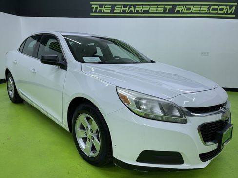 Used 2014 Chevrolet Malibu LS image 2