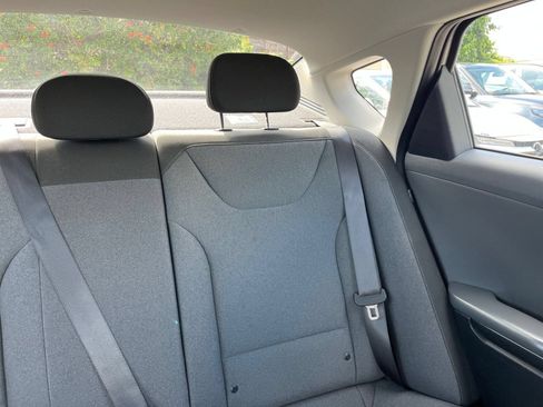 Used 2025 Kia K4 FWD image 38
