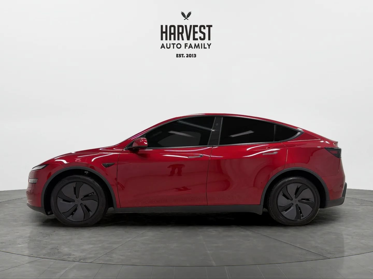Used 2026 Tesla Model Y AWD image 2