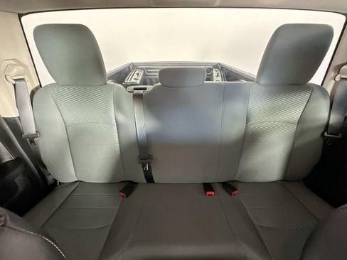 Used 2018 RAM 1500 Express AWD/4WD image 13