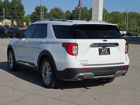 Used 2024 Ford Explorer Limited RWD image 4